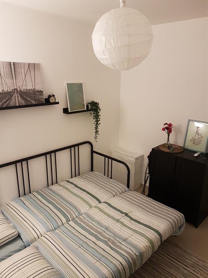 Private Bed/Bathroom In Netanya Exterior photo